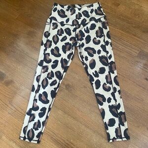 LEG END ACTIVE Leopard Leggings with Pockets, NWOT